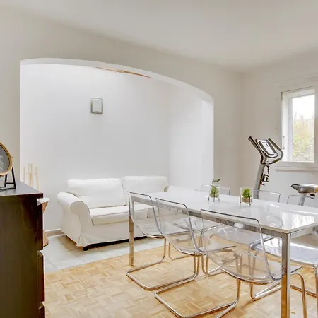 Chic House With Babyfoot And Gym Villa Guyancourt