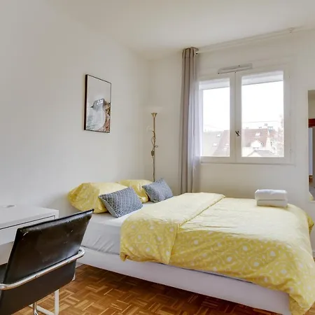 Chic House With Babyfoot And Gym Villa