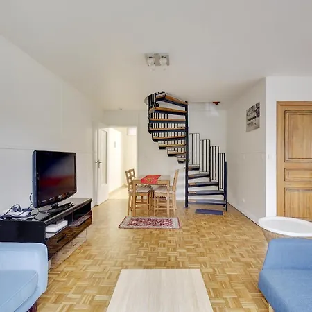 Chic House With Babyfoot And Gym * Guyancourt